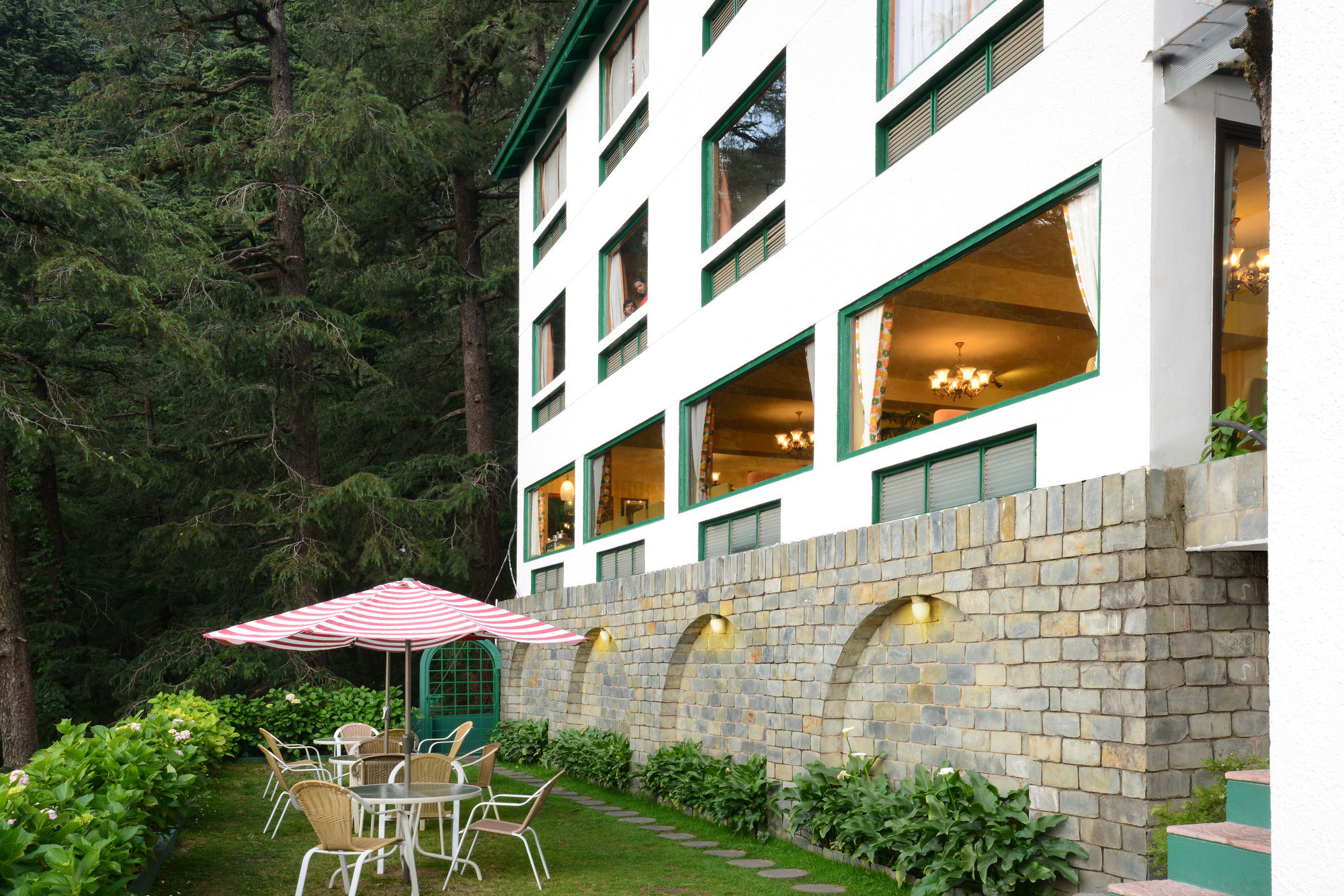 Honeymoon Inn Mussoorie Bagian luar foto